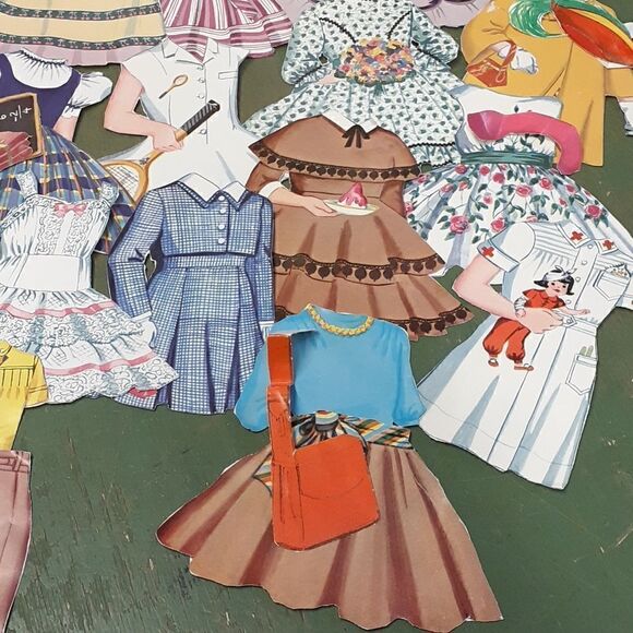 WHITMAN MAGIC STAY ON DRESSES 1960'S & Whitman 1965 Mattel's BABY FIRST STEP - Picture 8 of 16